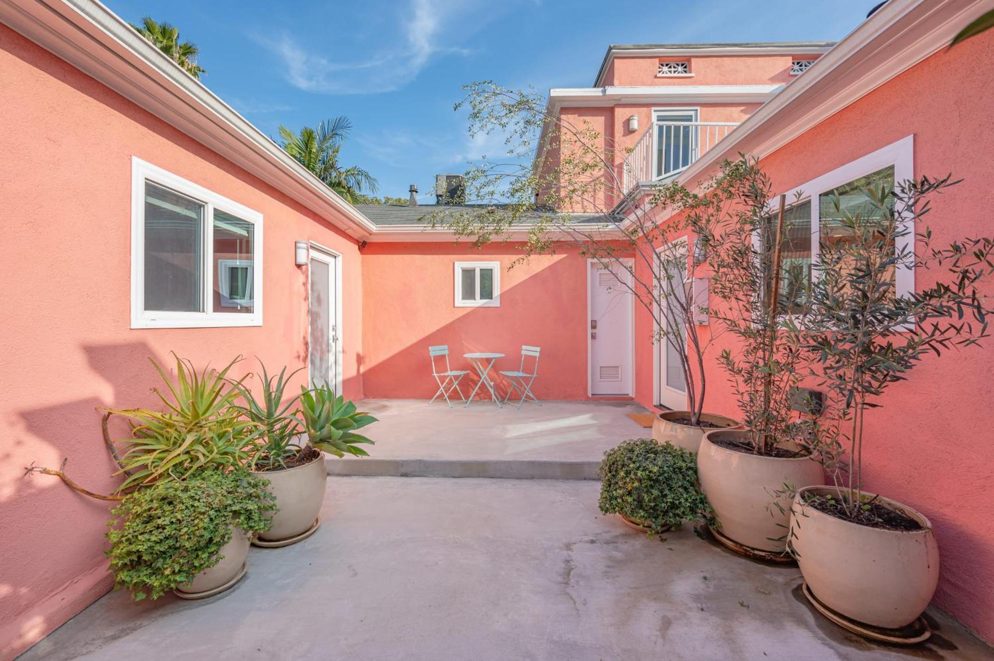 Art Deco By Avantstay 1920S Remodeled Bungalow Open Layout Courtyard Лос-Анджелес Экстерьер фото