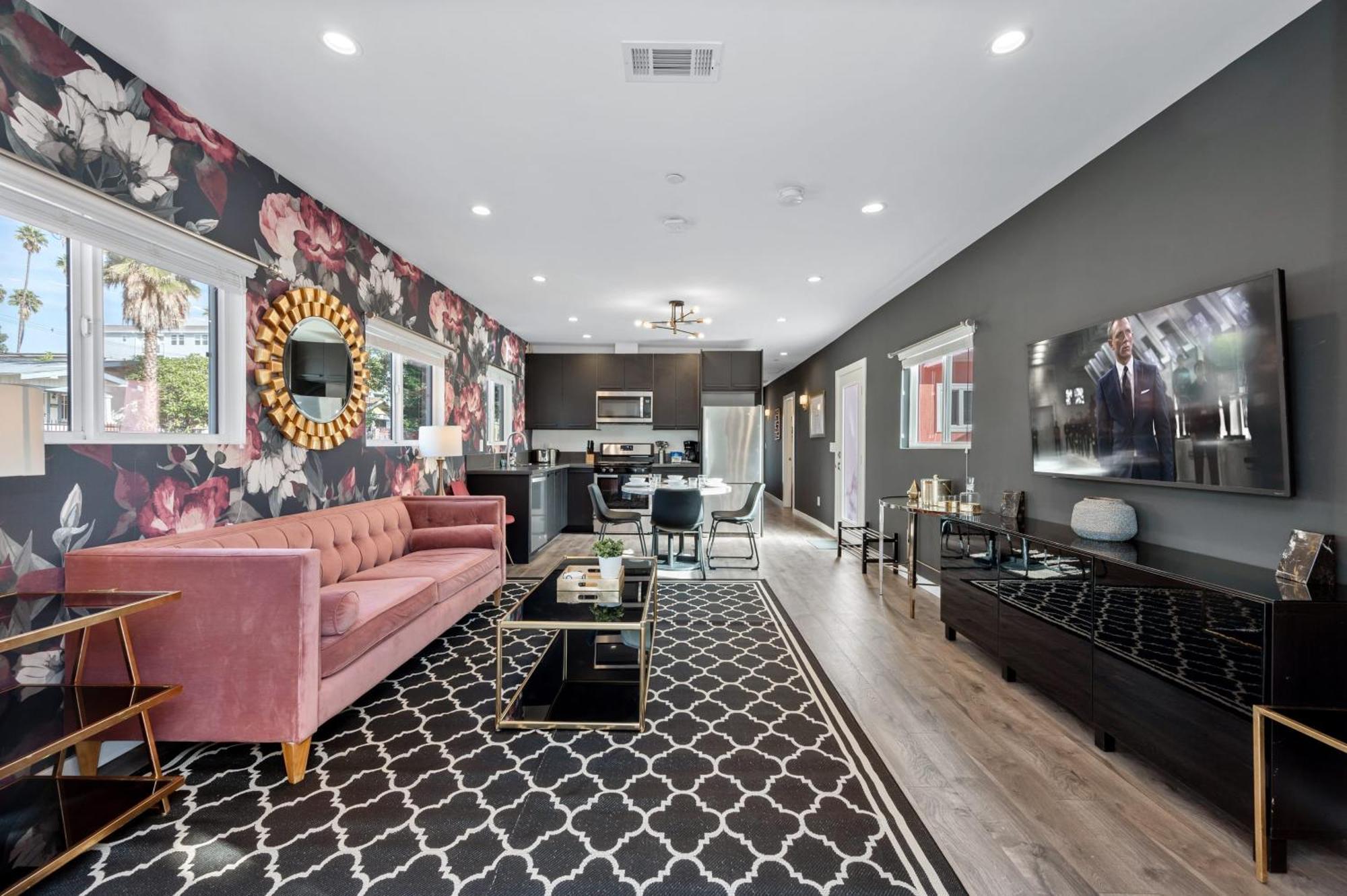 Art Deco By Avantstay 1920S Remodeled Bungalow Open Layout Courtyard Лос-Анджелес Экстерьер фото